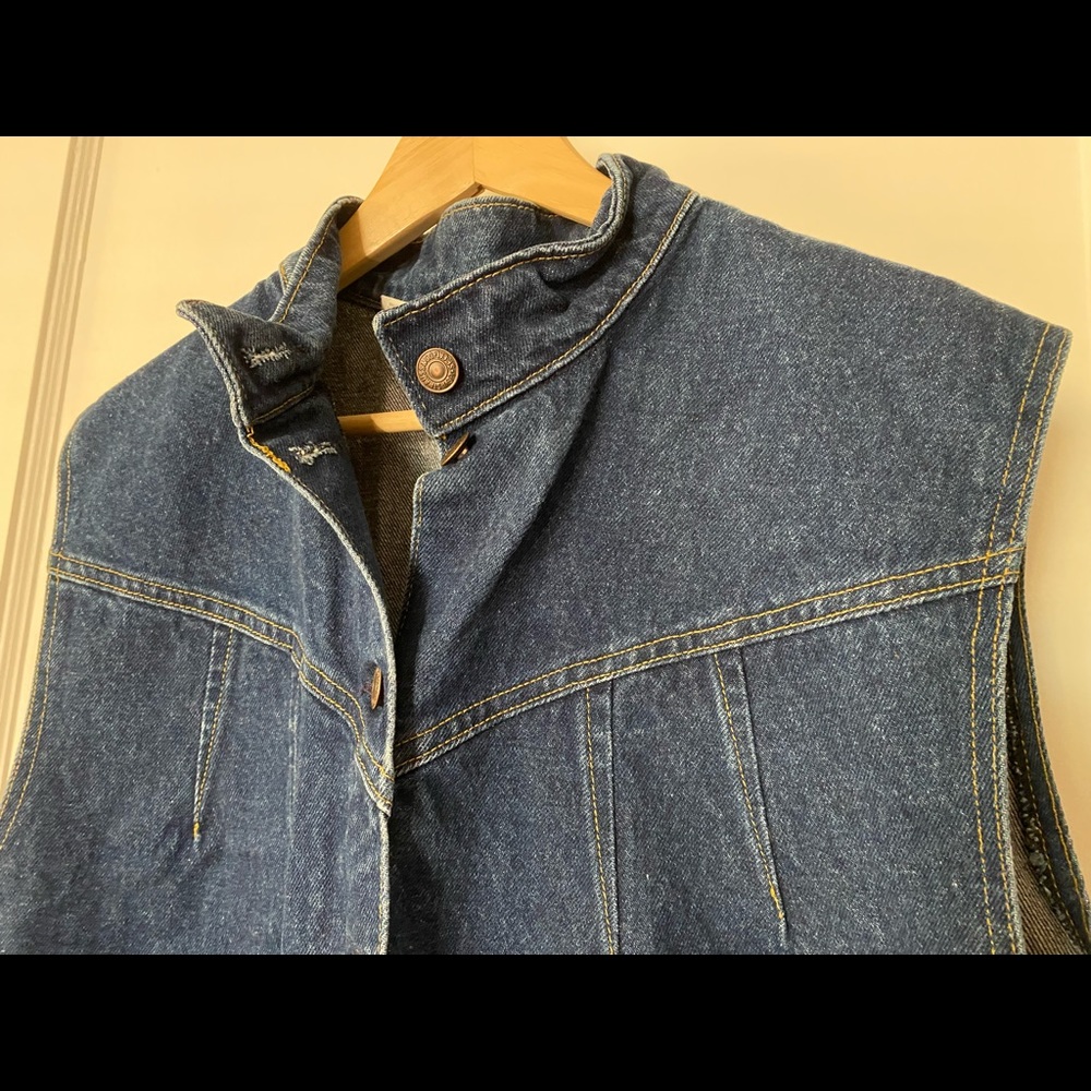 Vtg Levis Denim Vest - image 2